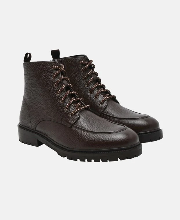Schnürboots