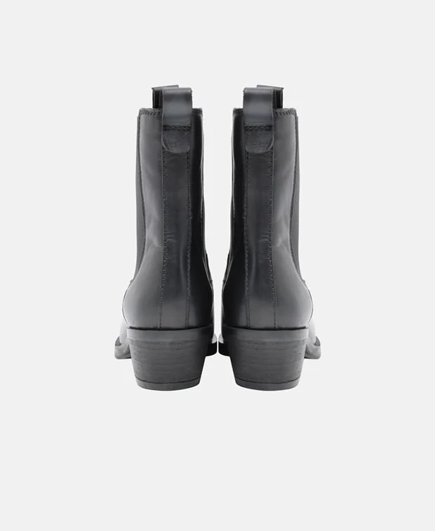 Chelsea Boots - Image 2