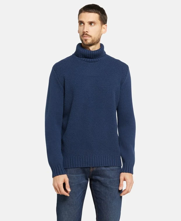 Rollkragenpullover