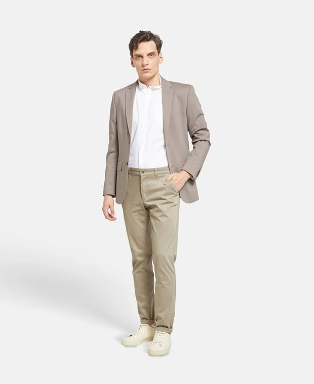 Chino - Image 5