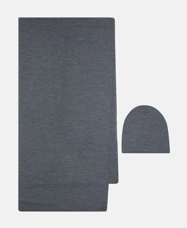 Set aus Woll- Mütze & Schal