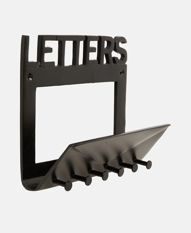 Wall hanger