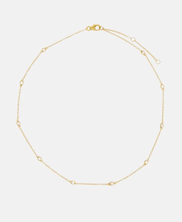 Halskette mit Diamantanhänger
