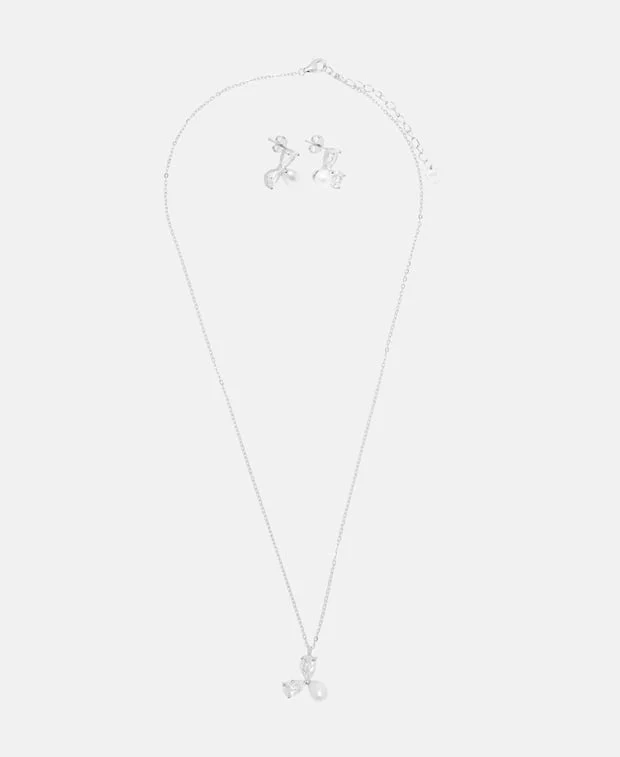Set aus Halskette und Ohrstecker