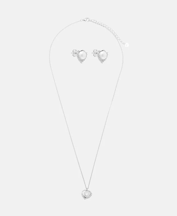 Set aus Halskette und Ohrstecker
