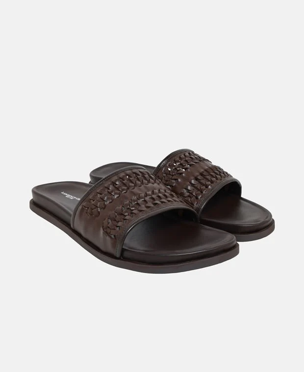 Slipper