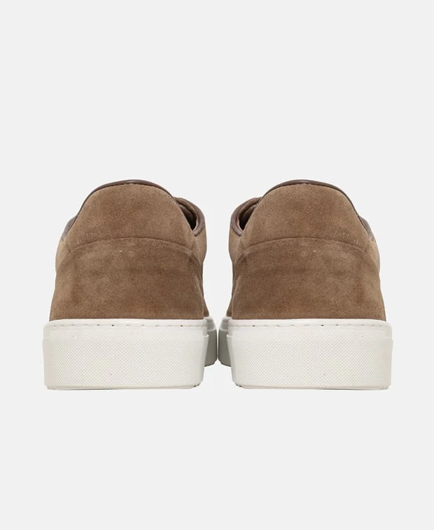Sneaker - Image 2