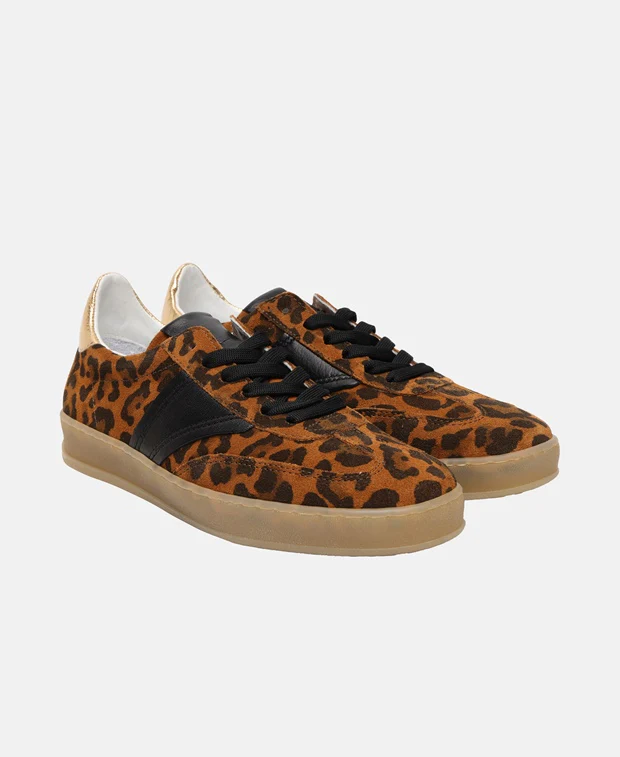 Sneaker