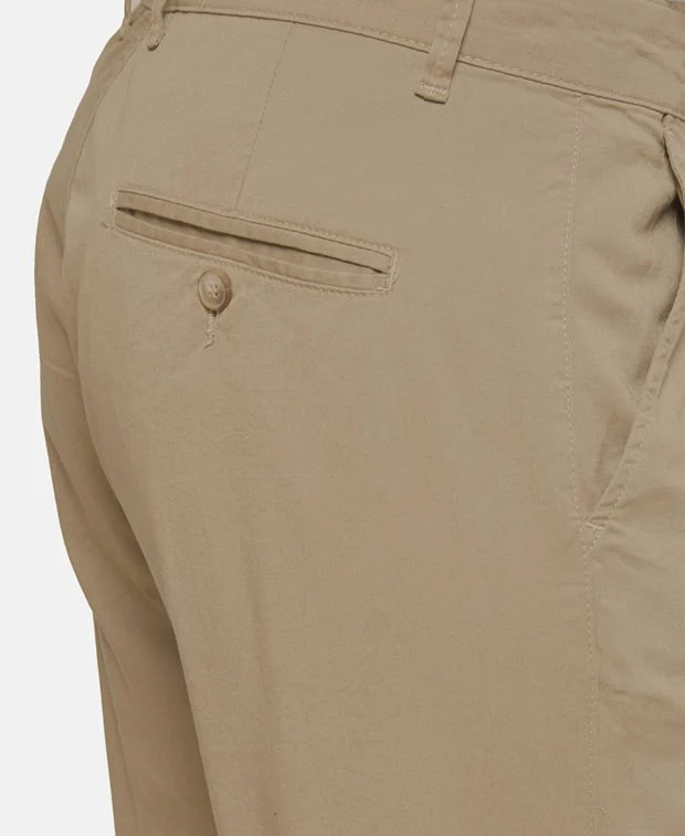 Chino - Image 2