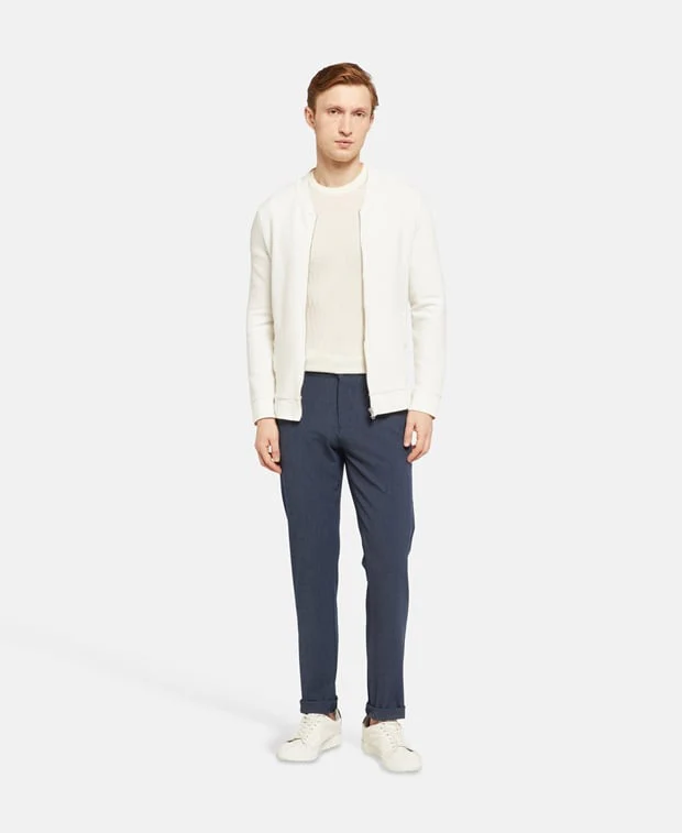 Chino - Image 5