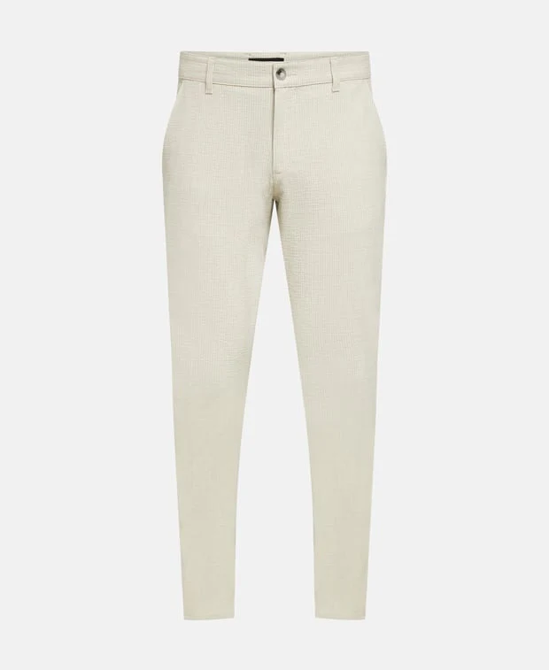 Chino - Image 4