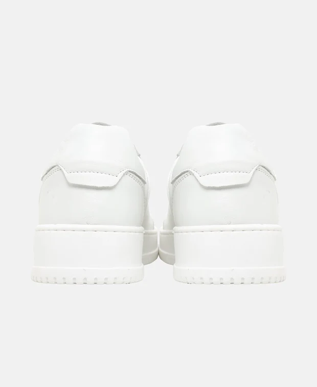Sneaker - Image 2