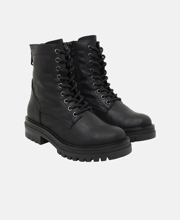 Schnürboots