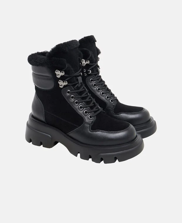 Schnürboots
