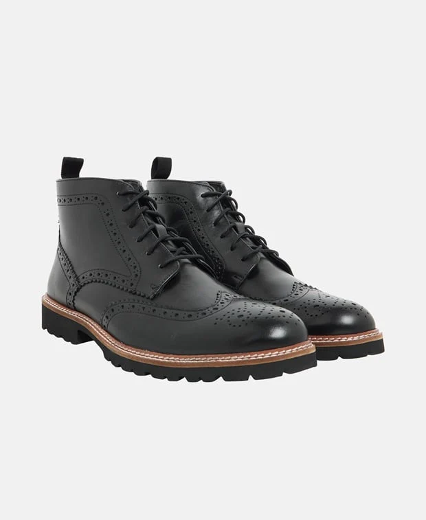 Schnürboots