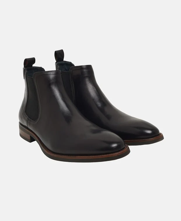Chelsea Boots