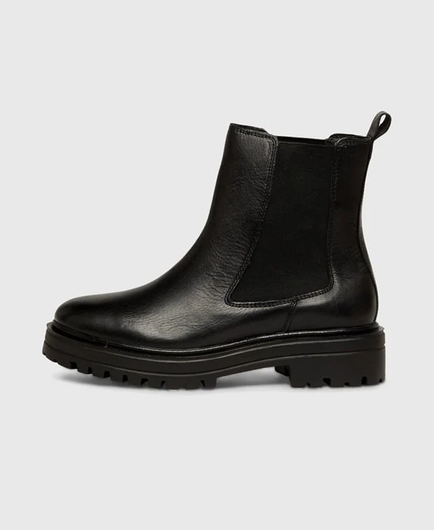 Chelsea Boots - Image 4