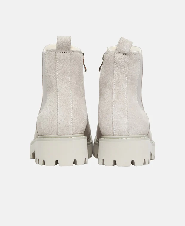 Chelsea Boots - Image 2