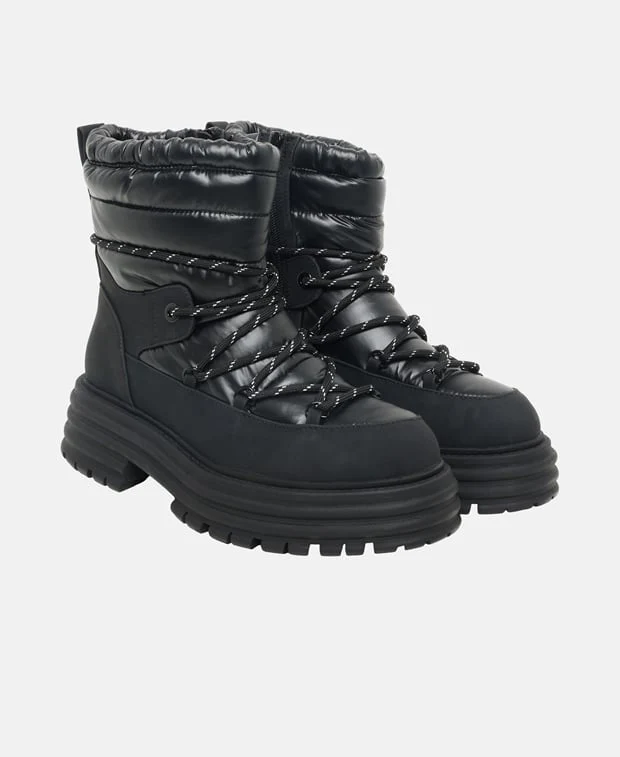Schnürstiefeletten