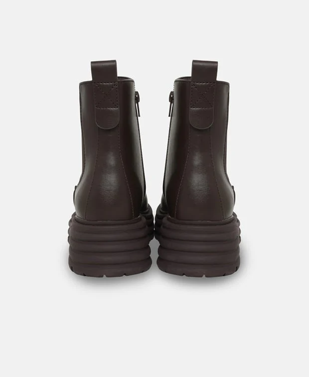 Chelsea Boots - Image 2