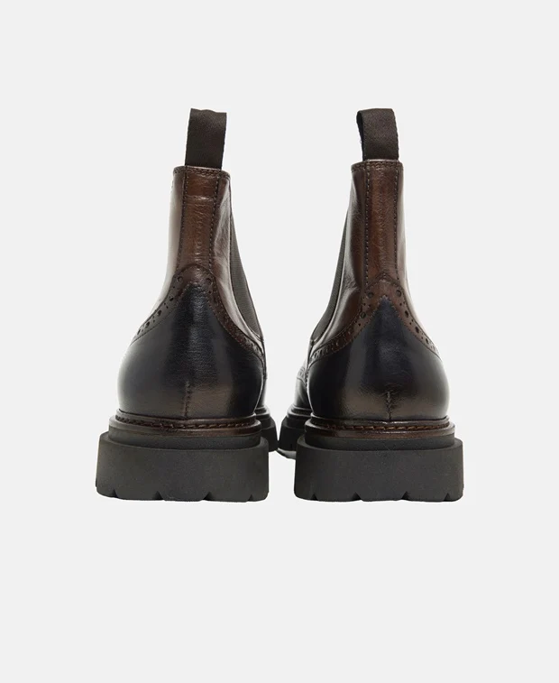 Chelsea Boots - Image 2