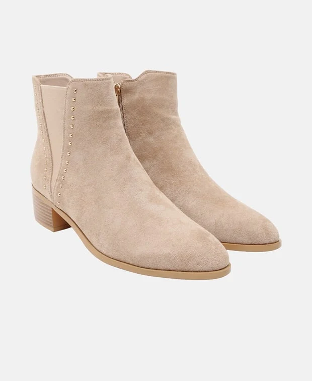 Chelsea Boots