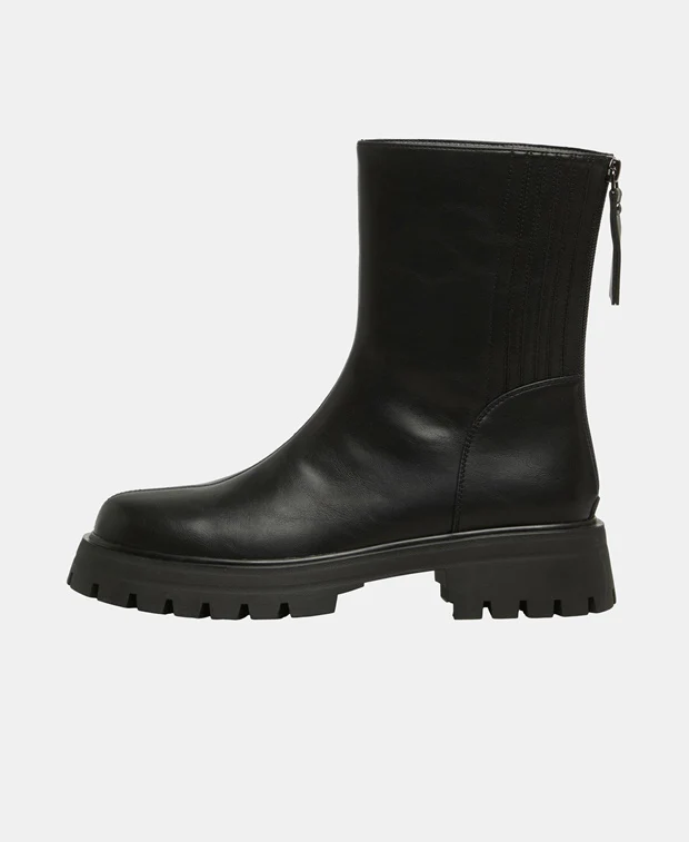 Chelsea Boots - Image 4