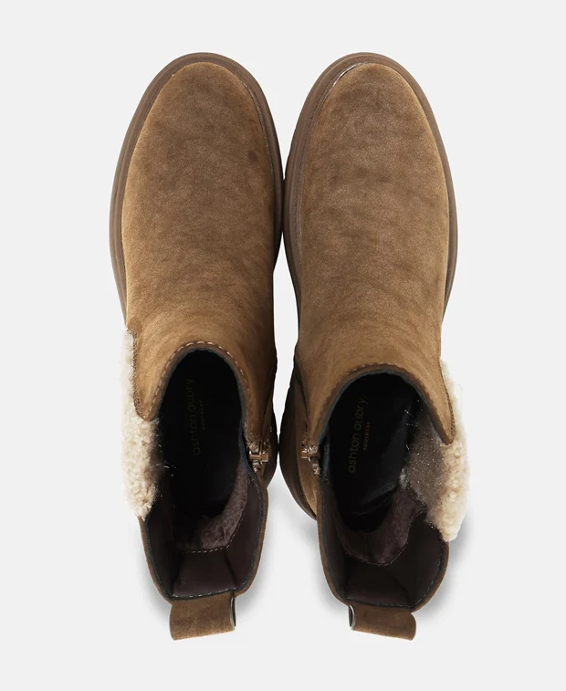 Chelsea Boots - Image 3