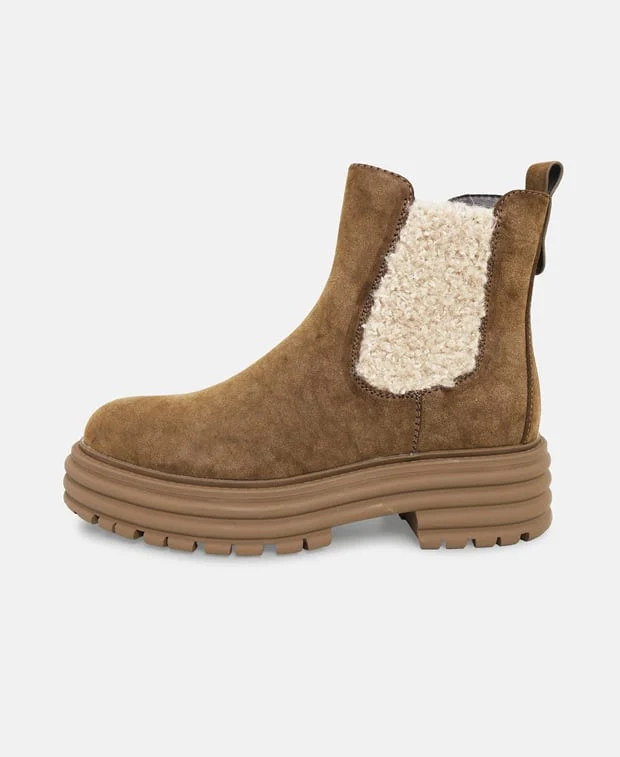 Chelsea Boots - Image 4