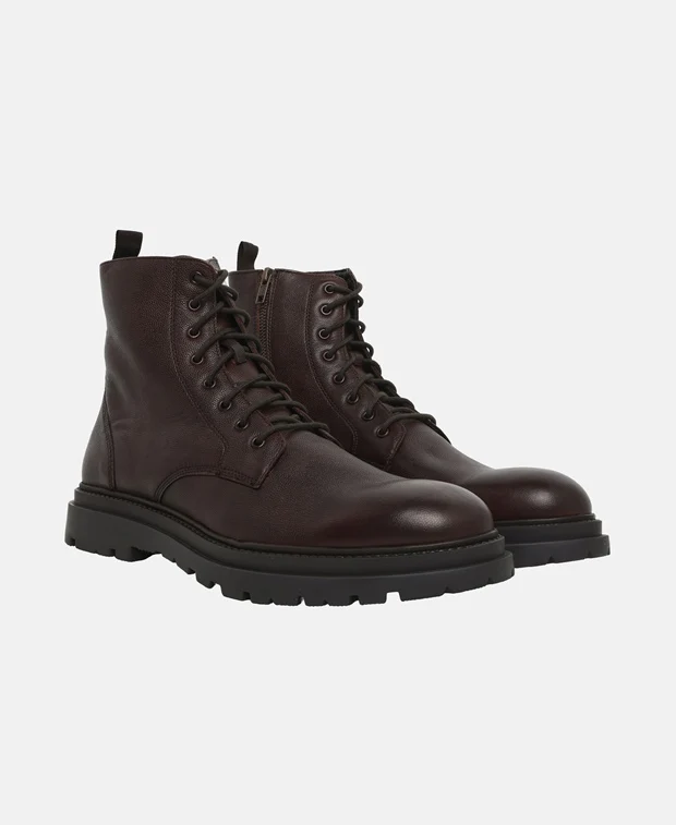 Schnürstiefeletten