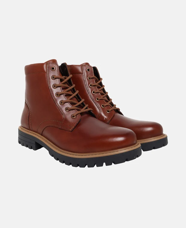 Schnürboots
