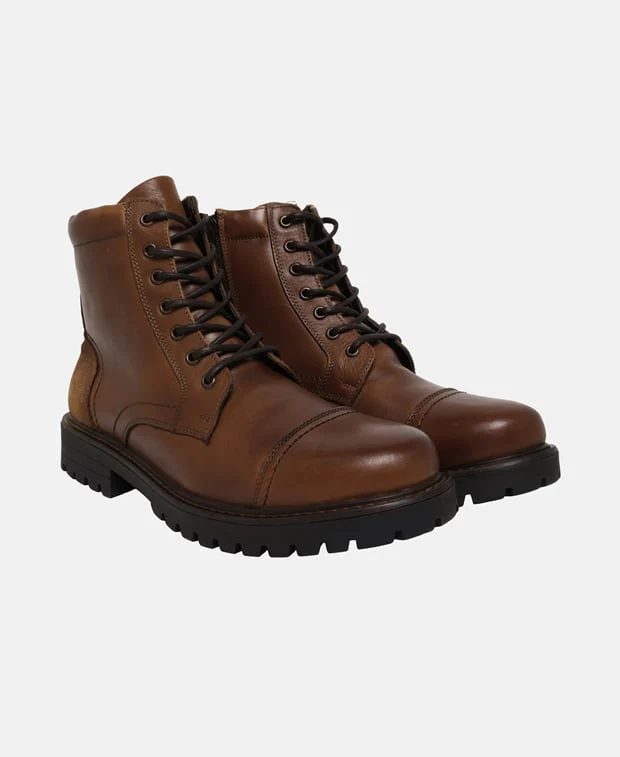 Schnürboots