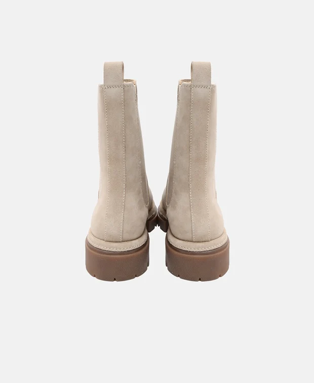 Chelsea Boots - Image 2