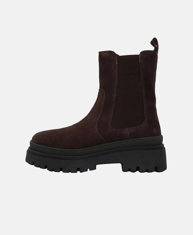 Chelsea Boots - Image 4