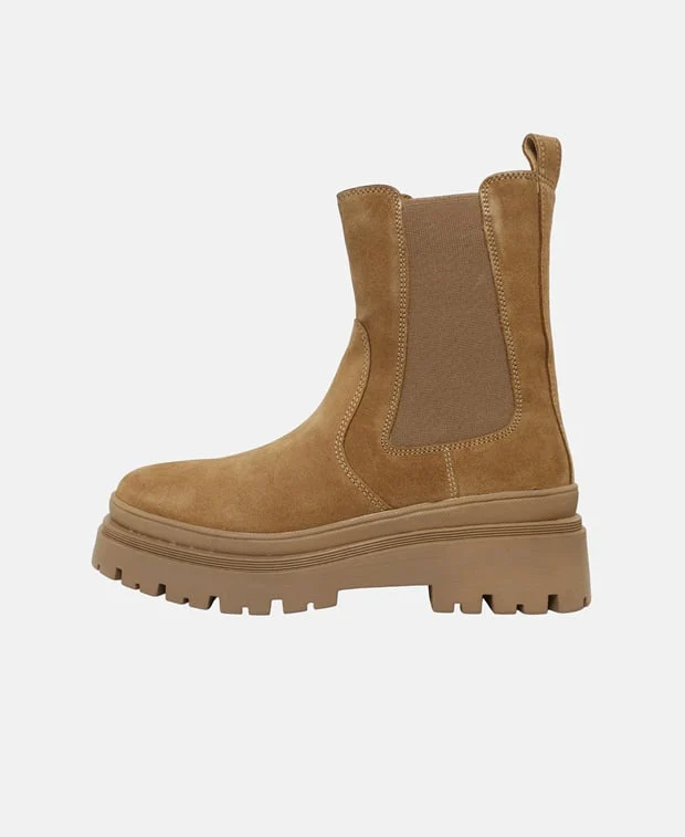 Chelsea Boots - Image 4
