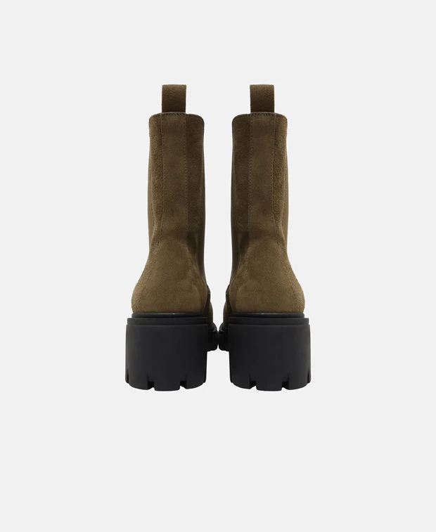Chelsea Boots - Image 2