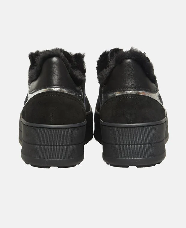 Sneaker - Image 2