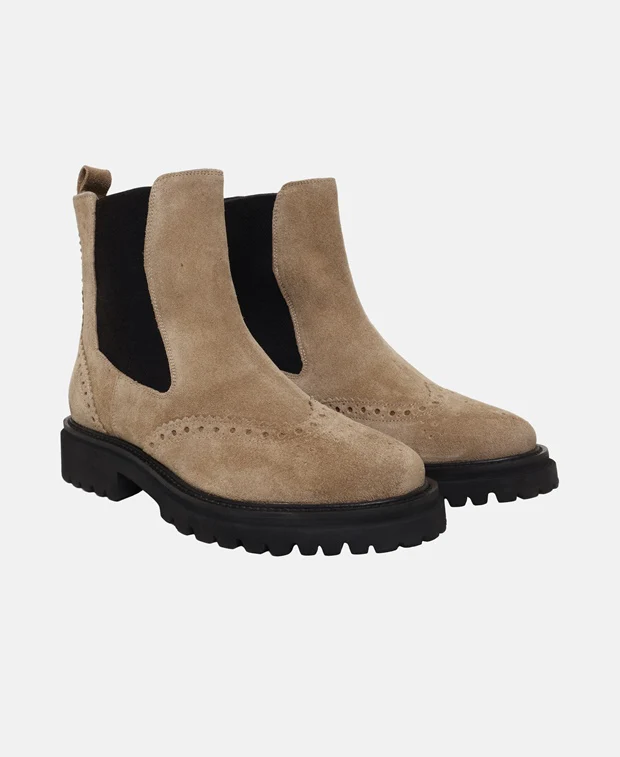 Chelsea Boots