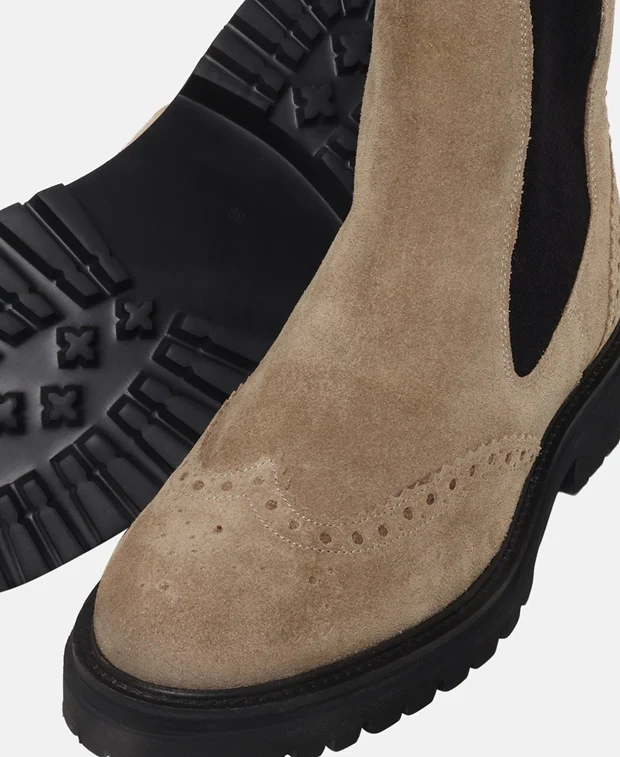 Chelsea Boots - Image 5