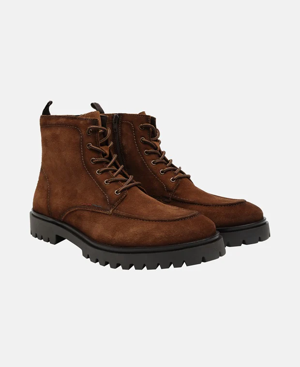 Schnürstiefeletten