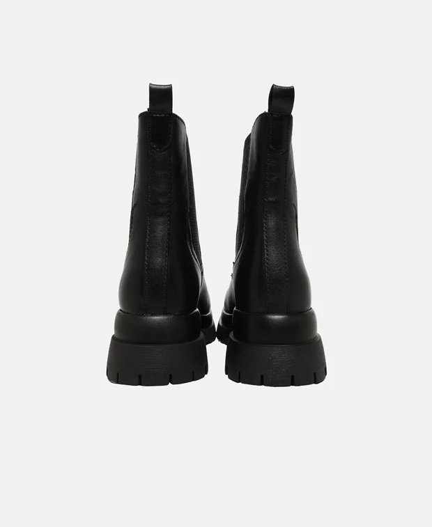 Chelsea Boots - Image 2