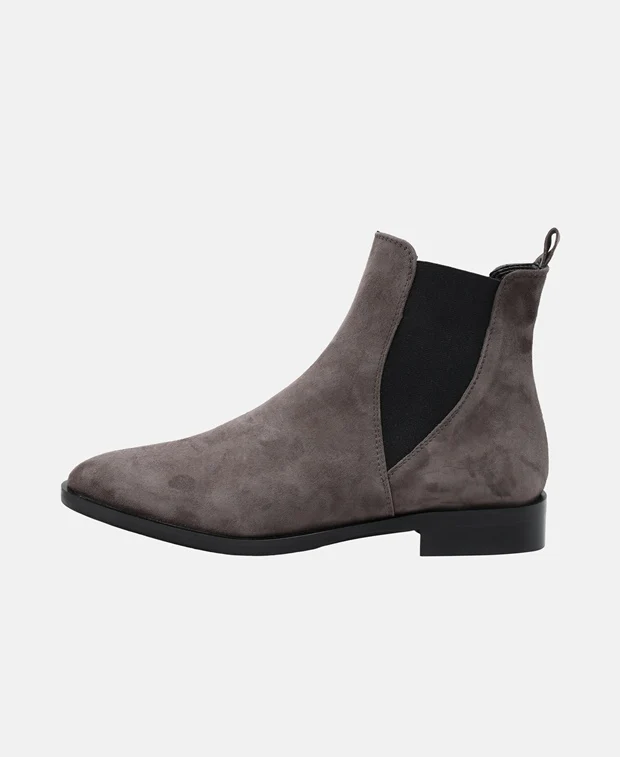 Chelsea Boots - Image 4