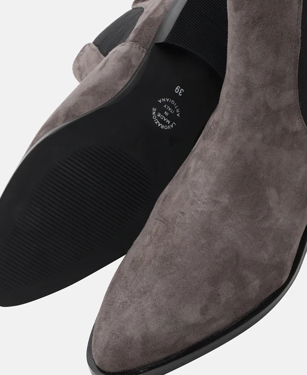 Chelsea Boots - Image 5