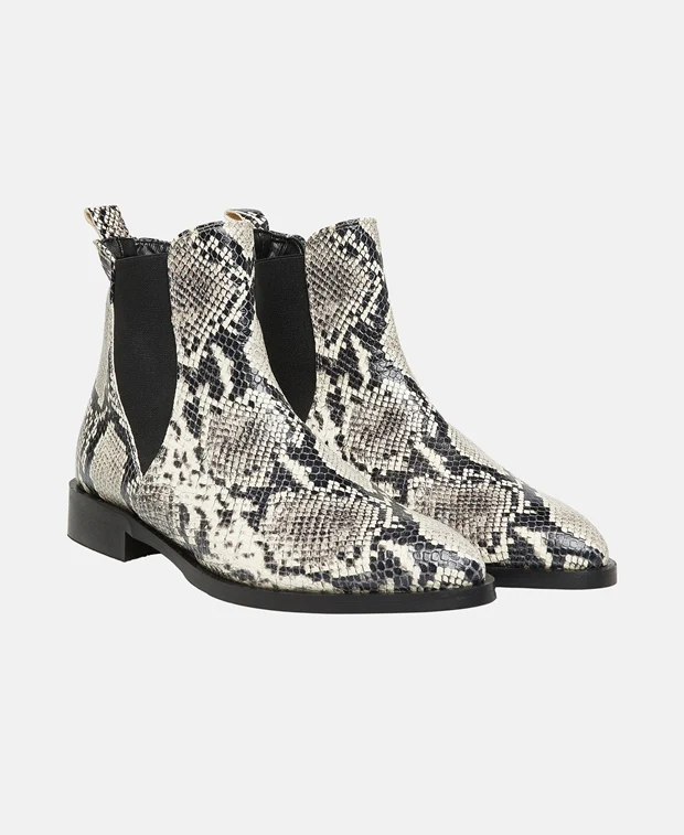 Chelsea Boots