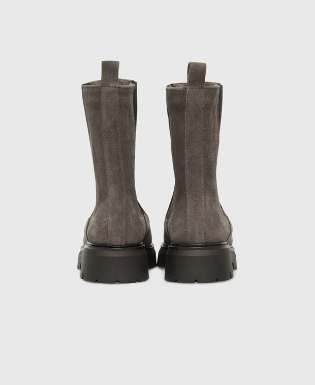 Chelsea Boots - Image 2
