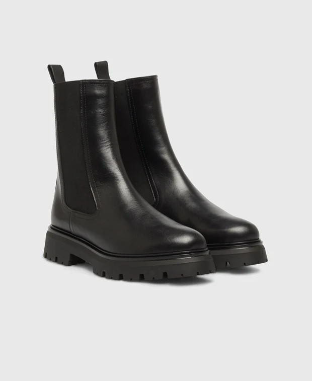 Chelsea Boots
