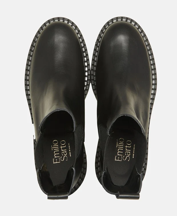 Chelsea Boots - Image 3