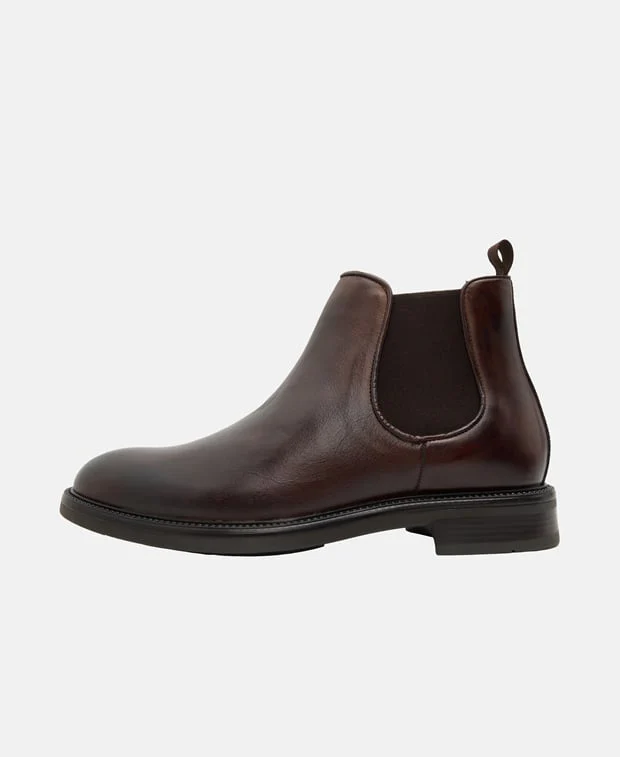 Chelsea Boots - Image 4