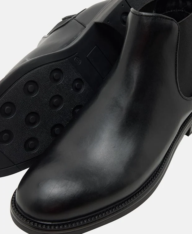 Chelsea Boots - Image 5