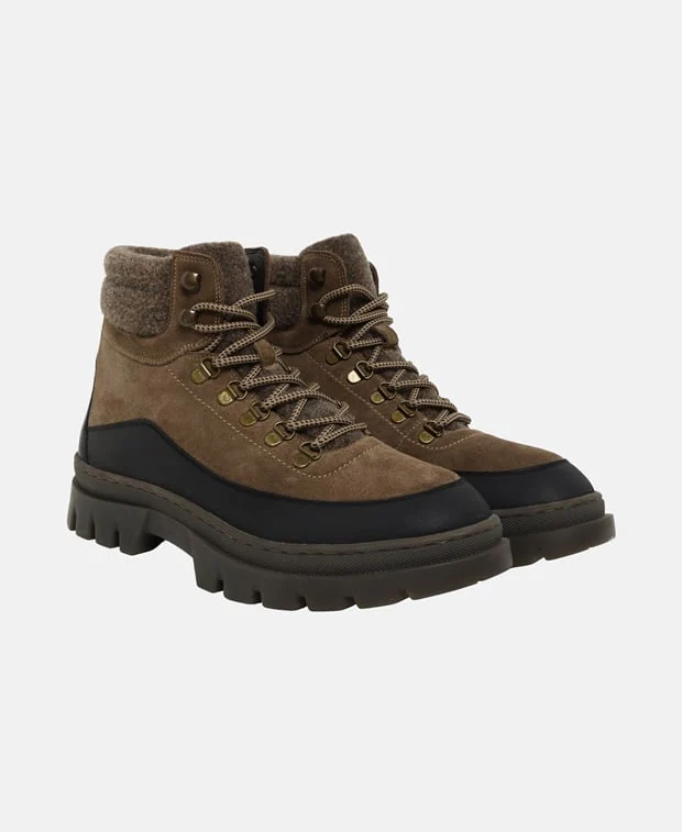 Schnürstiefeletten